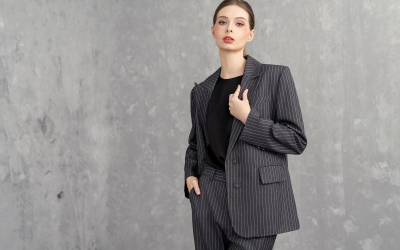 Hướng dẫn chọn suit nữ cho từng hoàn cảnh