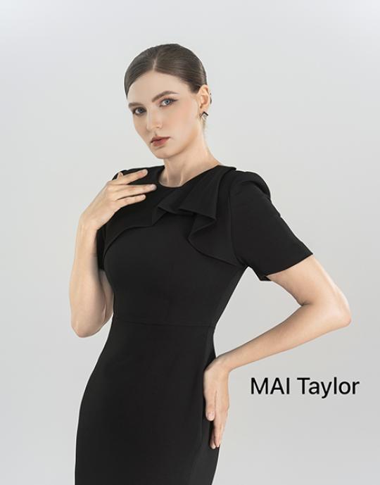 Đầm đen dáng ôm tay ngắn đính nơ ngực – MAI Taylor