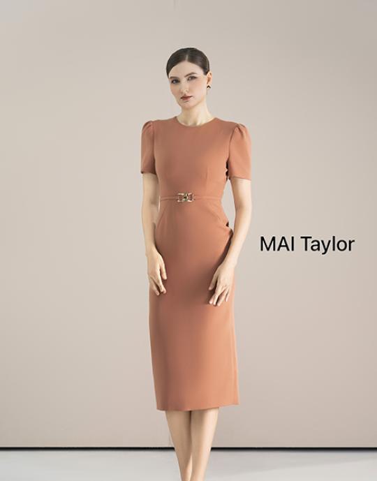 Đầm cam đất thắt eo kim loại – Đơn giản mà cuốn hút MAI Taylor
