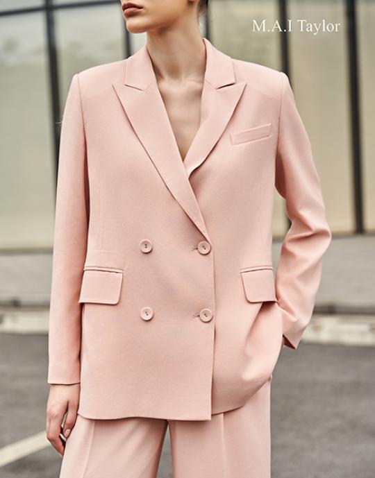 Set vest hồng pastel – Nữ tính, trang nhã và sang trọng