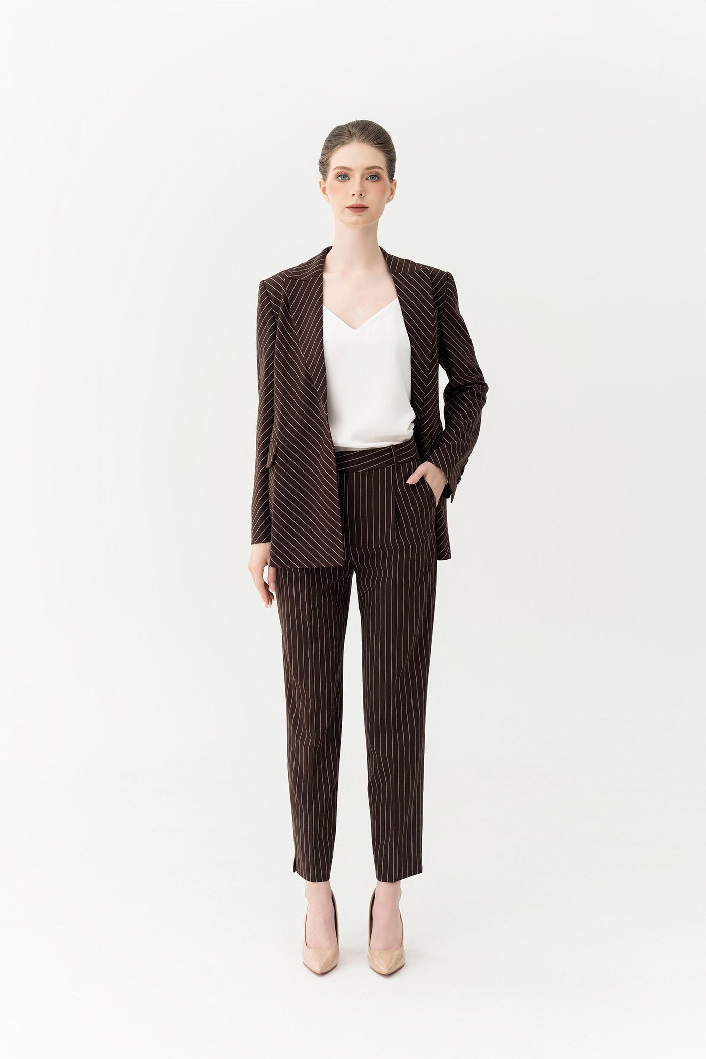 Bộ Suit Nữ Kẻ Sọc Form Chuẩn – Nâu