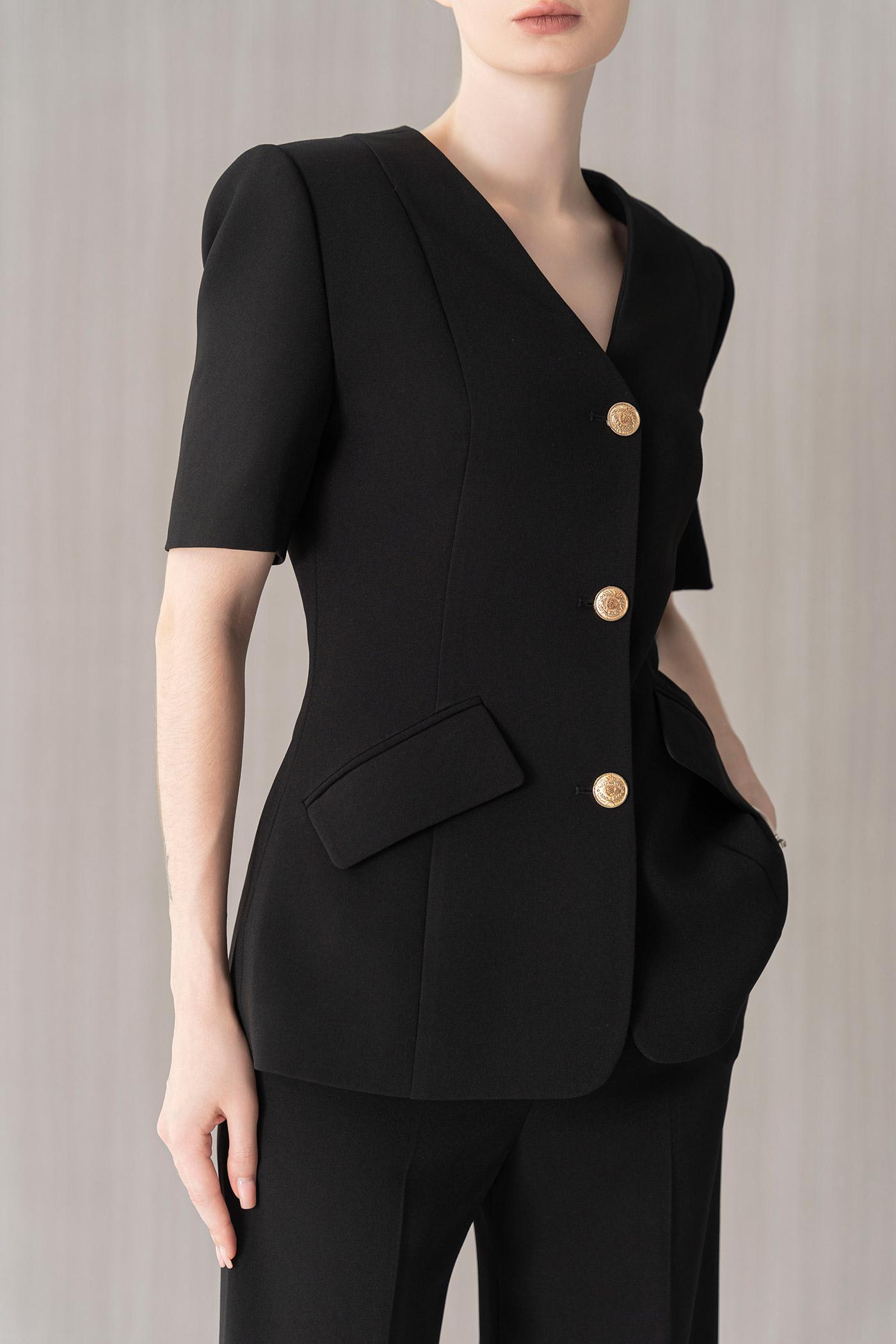 Bộ Suit Tay Ngắn Cổ V – Đen