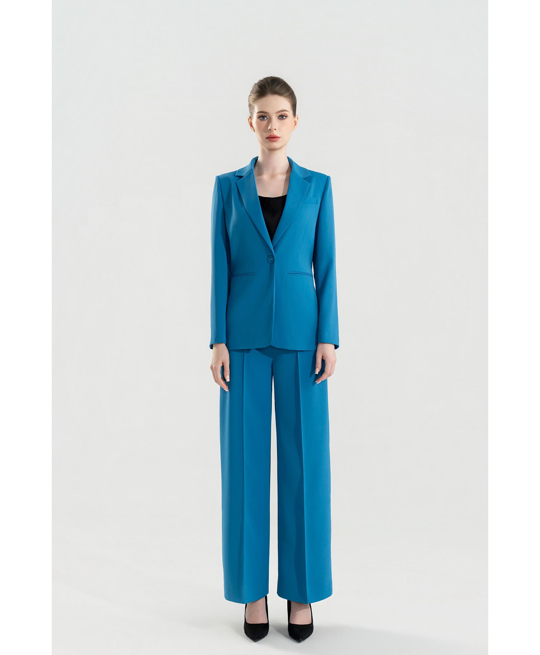 Bộ Suit Dài Tay Phom Đứng Màu Xanh Dương