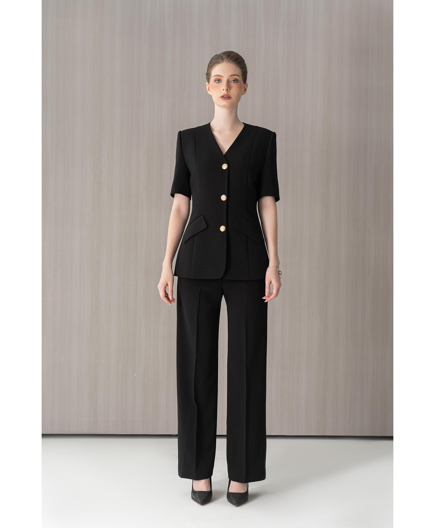 Bộ Suit Tay Ngắn Cổ V – Đen